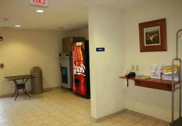 Rincon Inn and Suites - Photo4