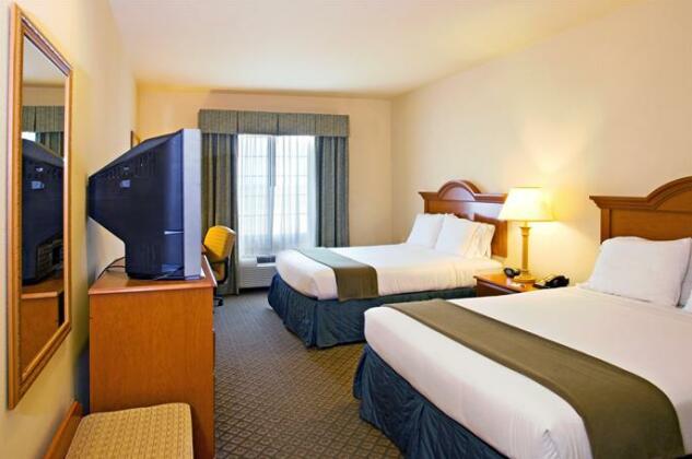 Holiday Inn Express Hotel & Suites Rio Grande City - Photo5