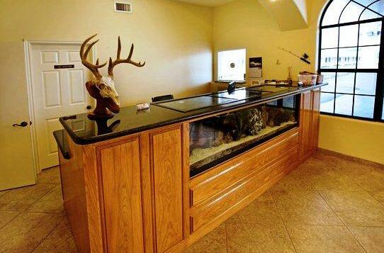 Riviera Inn and Suites - Photo3