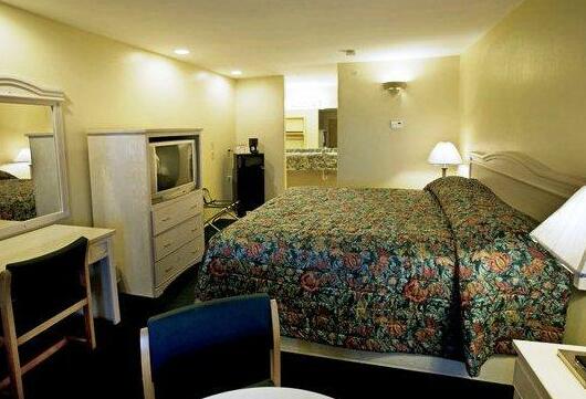 Riviera Inn and Suites - Photo4