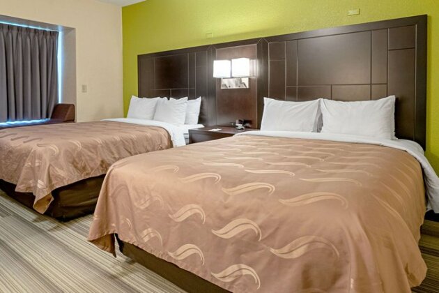 Quality Inn & Suites Robbinsville - Photo2