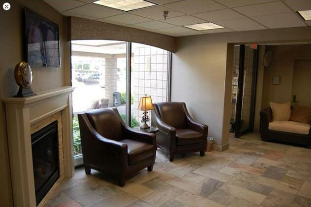 Brentwood Inn & Suites Rochester - Photo4