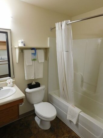 Days Inn & Suites by Wyndham Rochester South - Photo5