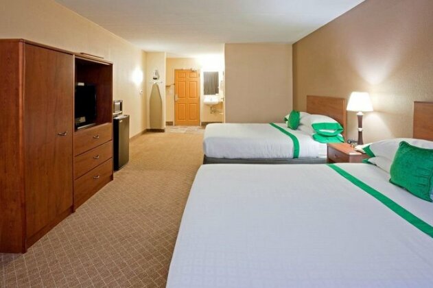 GuestHouse Inn & Suites Rochester - Photo4