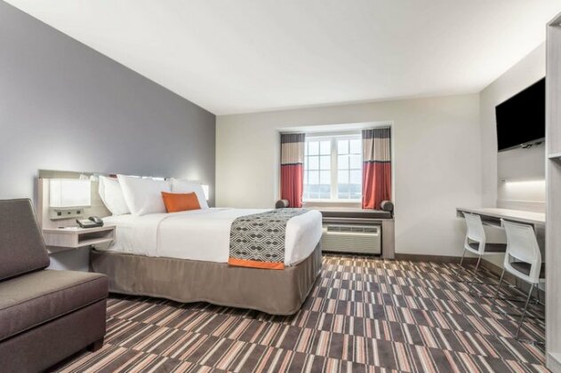 Microtel Inn & Suites by Wyndham Rochester South - Photo4