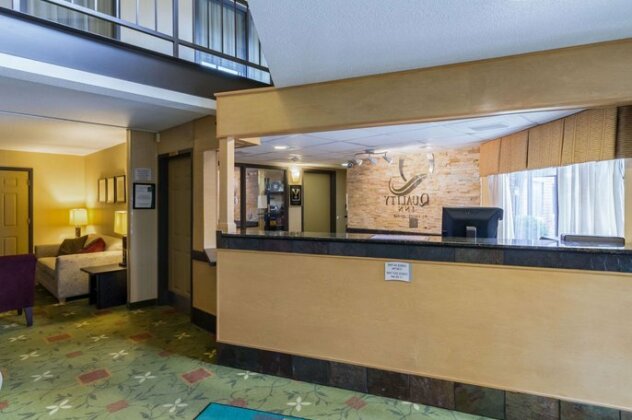 Quality Inn & Suites Mayo Clinic Area - Photo4