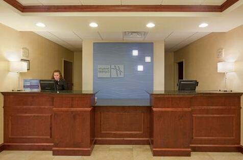 Holiday Inn Express Hotel & Suites Rochester - Photo4