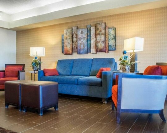 Comfort Inn & Suites Rochester Niagara Falls - Photo4