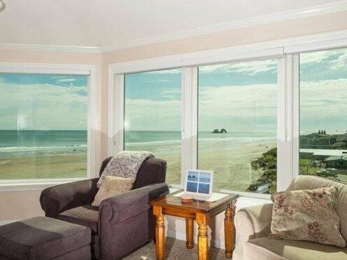 Seaview Condos 403 2 Br by RedAwning - Photo4