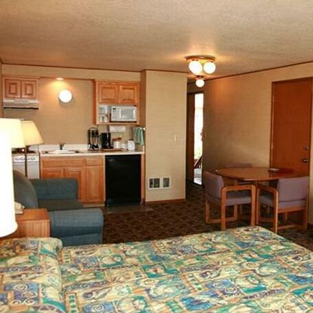 Tradewinds Motel - Photo5