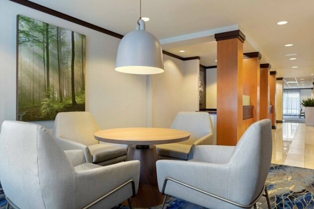 Fairfield Inn & Suites by Marriott Rockford - Photo3