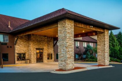 Riverview Inn & Suites an Ascend Hotel Collection Member