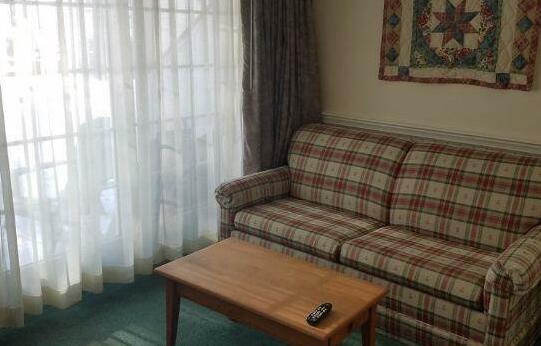 Country Inn at Camden Rockport - Photo3