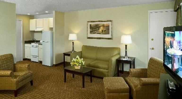 Rockport Inn and Suites - Photo3