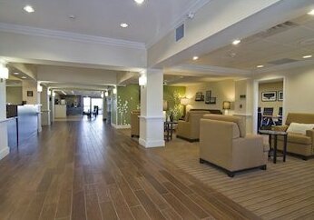 Holiday Inn Express Hotel & Suites Rogers - Photo3