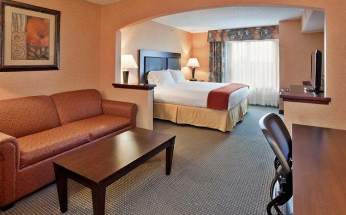 Holiday Inn Express Rolla - Photo5