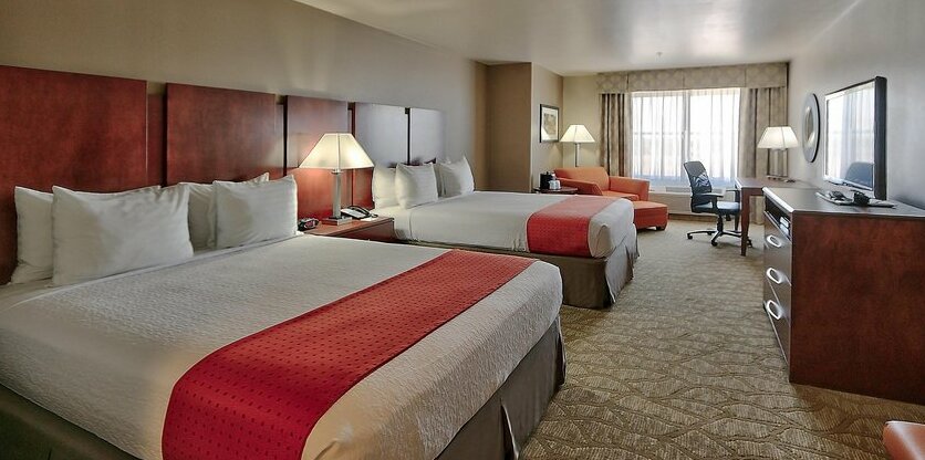 Holiday Inn Roswell - Photo2