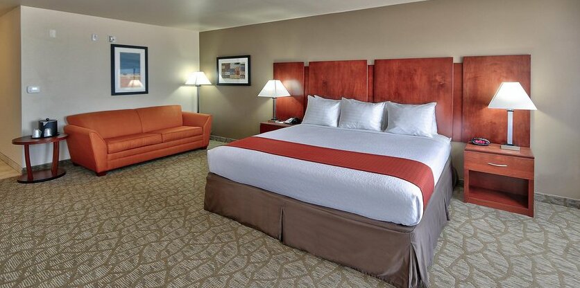 Holiday Inn Roswell - Photo3