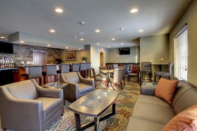 Cobblestone Inn and Suites - Rugby - Photo5