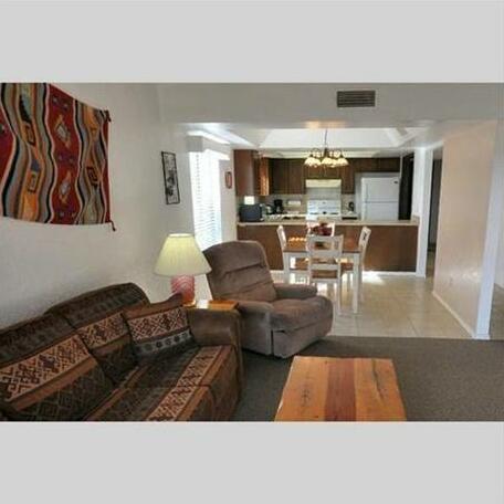 High Sierra Condominiums - Photo3