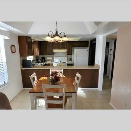 High Sierra Condominiums - Photo4
