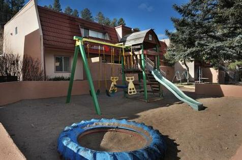 Pinecliff Village Resort - Photo4