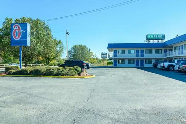 Motel 6 Russellville - Photo3