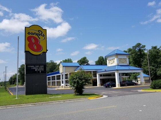 Super 8 by Wyndham Ruther Glen Kings Dominion Area
