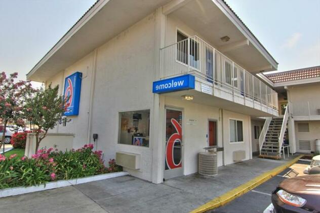 Motel 6 Sacramento - Old Sacramento North - Photo4
