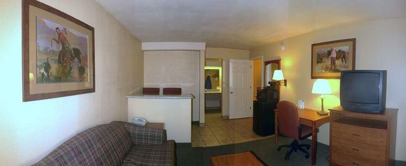 Best Western Desert Inn - Photo3