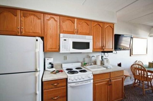 Beachers Lodge Oceanfront Suites - Photo5