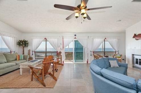 DayDream Beach House by Vacation Rental Pros - Photo3