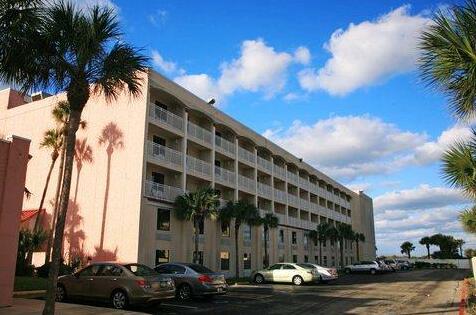 Guy Harvey Resort on Saint Augustine Beach - Photo4