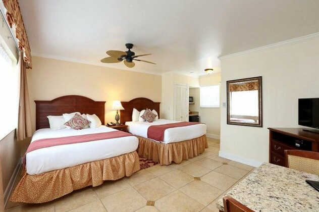 La Fiesta Ocean Inn & Suites - Photo2