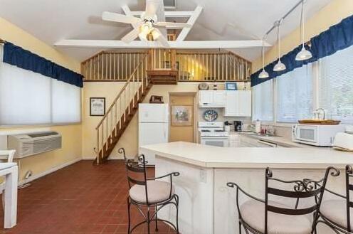 Lightkeepers Cottage by Vacation Rental Pros - Photo5