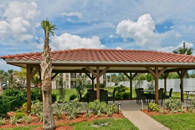 Ocean Village Club R22