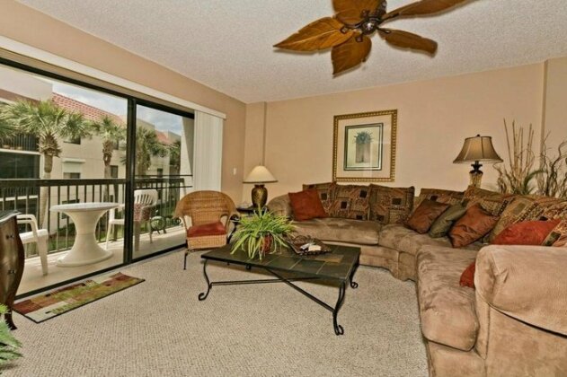 Ocean Village Club R22 - Photo3