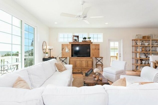 Upper Deck by Vacation Rental Pros - Photo3