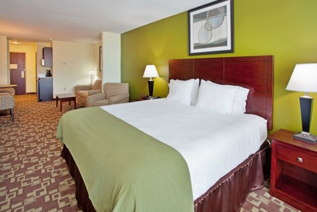 Holiday Inn Express Hotel & Suites St Charles - Photo4