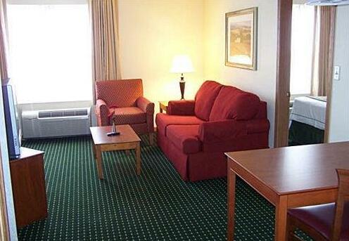 TownePlace Suites St Louis St Charles - Photo5