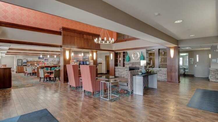 Holiday Inn Express and Suites St Cloud - Photo5