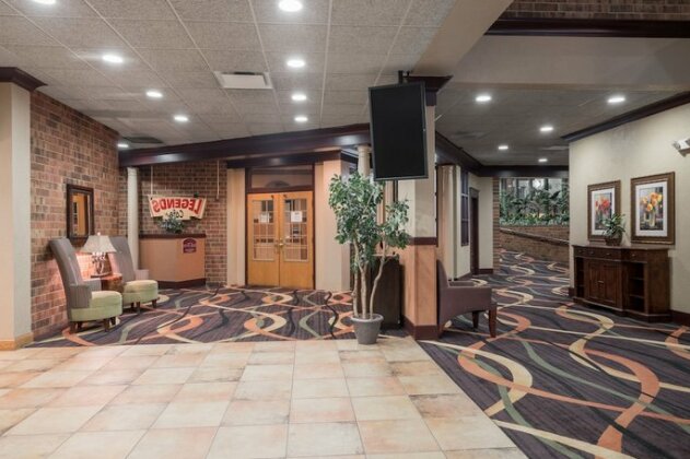 Holiday Inn & Suites St Cloud - Photo4