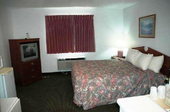 Country Hearth Inn & Suites St George - Photo3