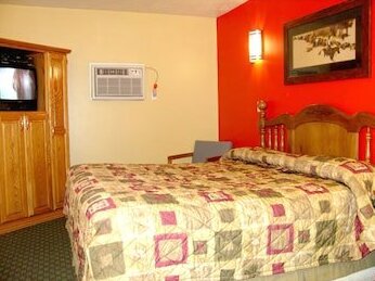 Coronada Inn & Suites - Photo4