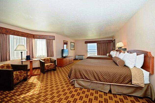 Best Western Harbour Pointe Lakefront - Photo3