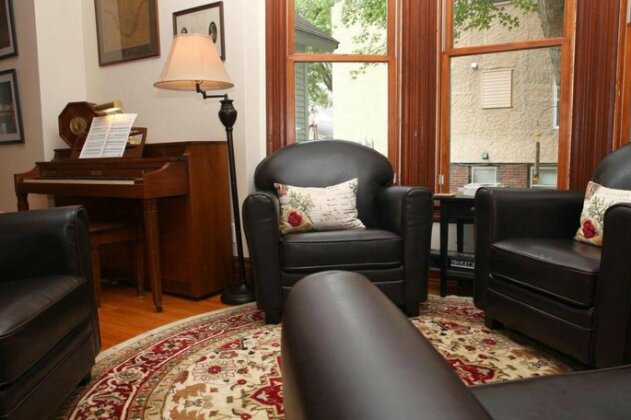Duncan House Bed and Breakfast - Photo2