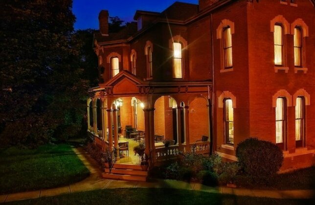 Whiskey Mansion Inn - Photo2
