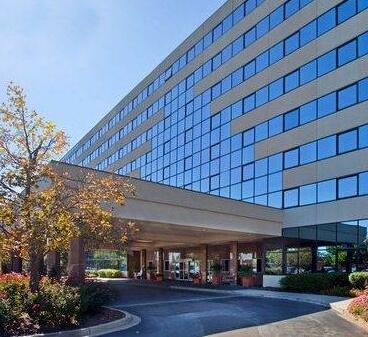 Crowne Plaza Hotel St Louis Airport