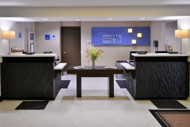 Holiday Inn Express St Louis Airport - Riverport - Photo5