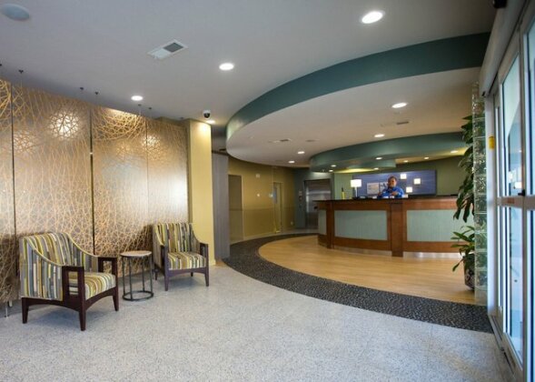 Holiday Inn Express St Louis Central West End - Photo3
